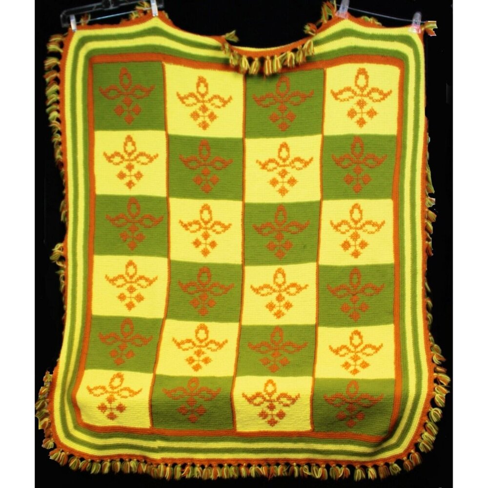 Vtg 70s Green Yellow Checkered Afghan Throw Blanket Floral Crest Knot Fringe
